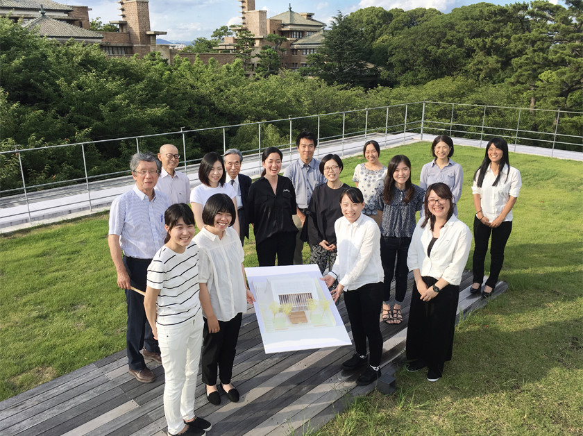 武庫川女子大学大学院チーム写真